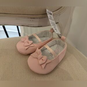 🎀 9~12 Mth Soft Pink Baby Ballet Flats with Bow NWT